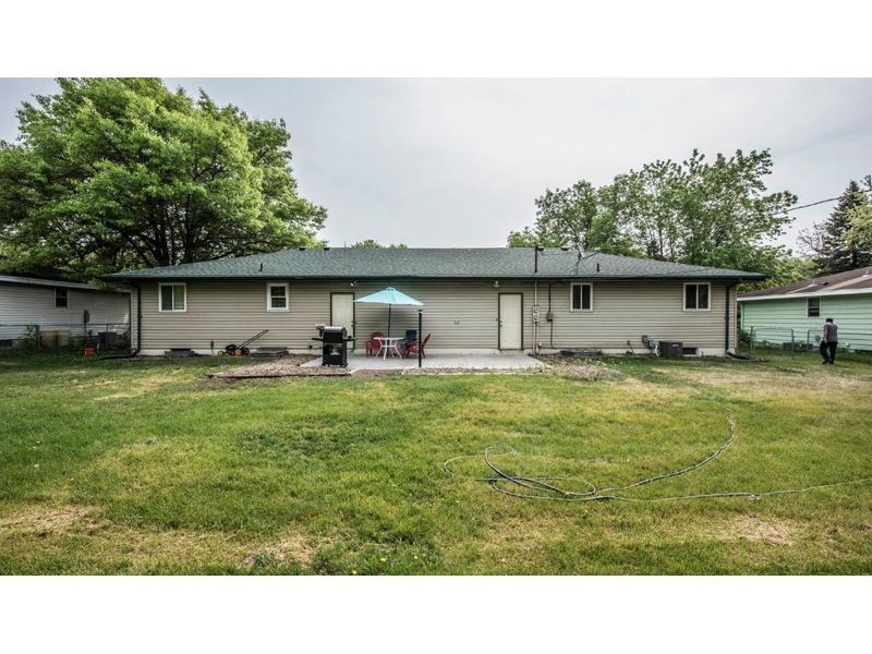 3901 9th Ln, Anoka, MN 55303