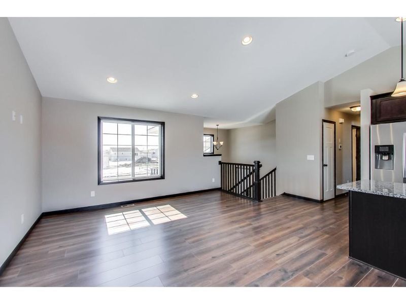 420 66th St SW, Waverly, MN 55390