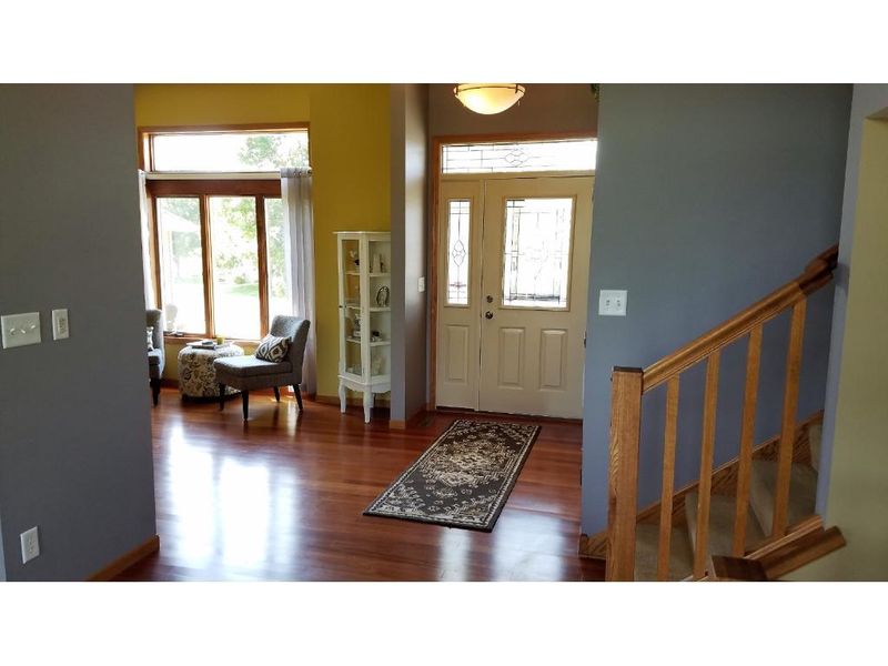 1952 14th St W, Hastings, MN 55033