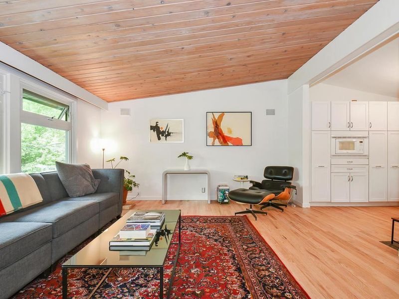 2321 Parklands Rd, Saint Louis Park, MN 55416