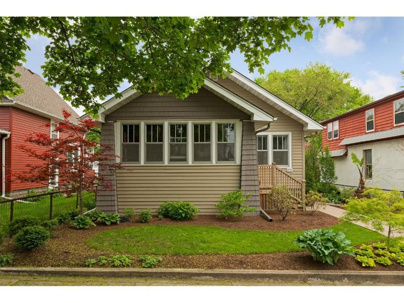 831 Van Buren Ave, Saint Paul, MN 55104