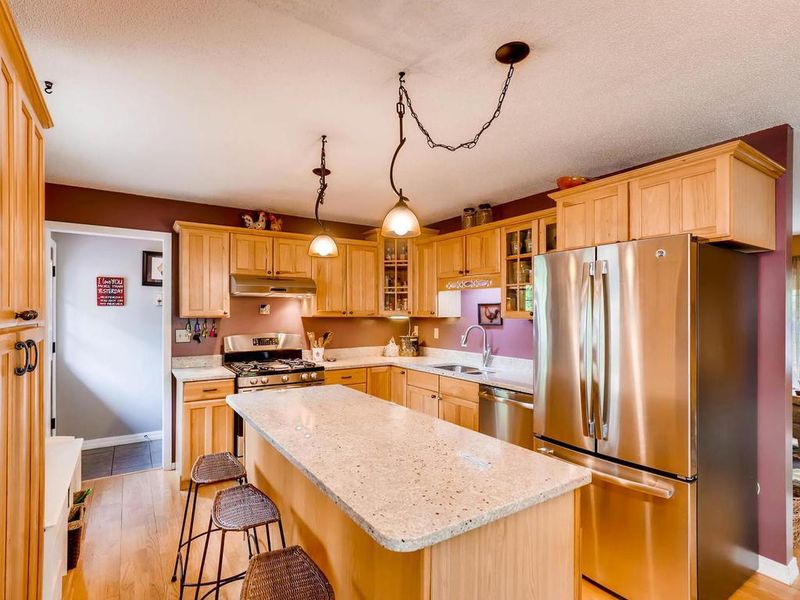 11601 Wisconsin Ave N, Champlin, MN 55316
