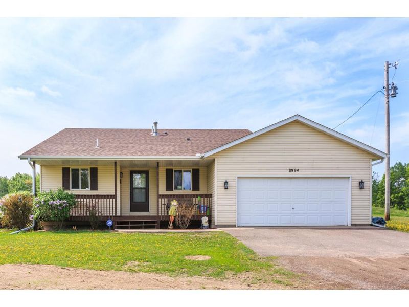 8994 305th Ave NE, North Branch, MN 55056