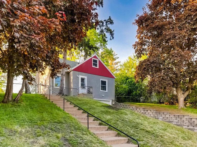 1687 7th St E, Saint Paul, MN 55106