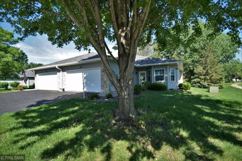 375 100th Ct NE, Blaine, MN 55434