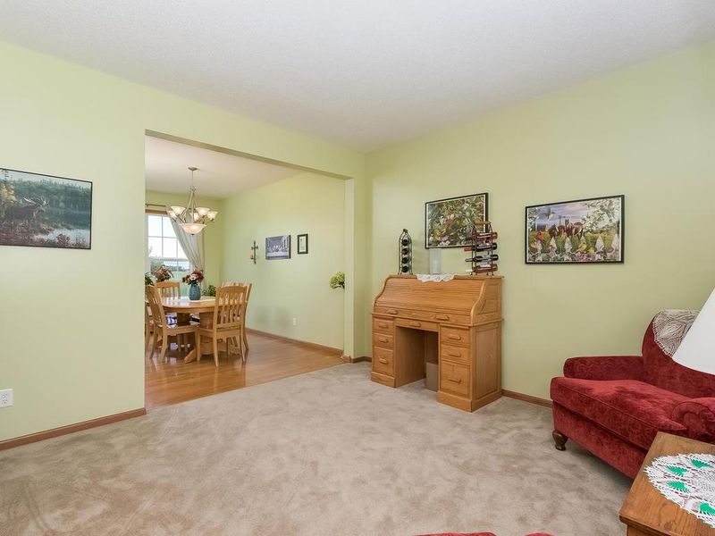 5866 Badger St, Monticello, MN 55362
