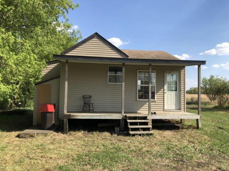 29610 NE 44th St, Belgrade, MN 56312
