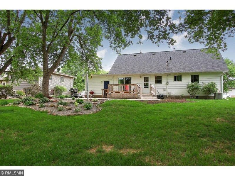 419 S Willson Dr, Altoona, WI 54720