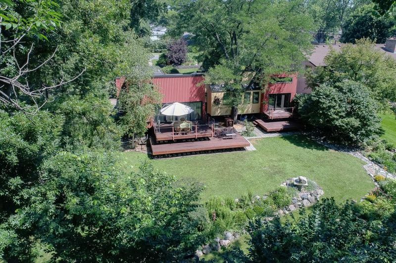 2007 Mississippi St, New Brighton, MN 55112