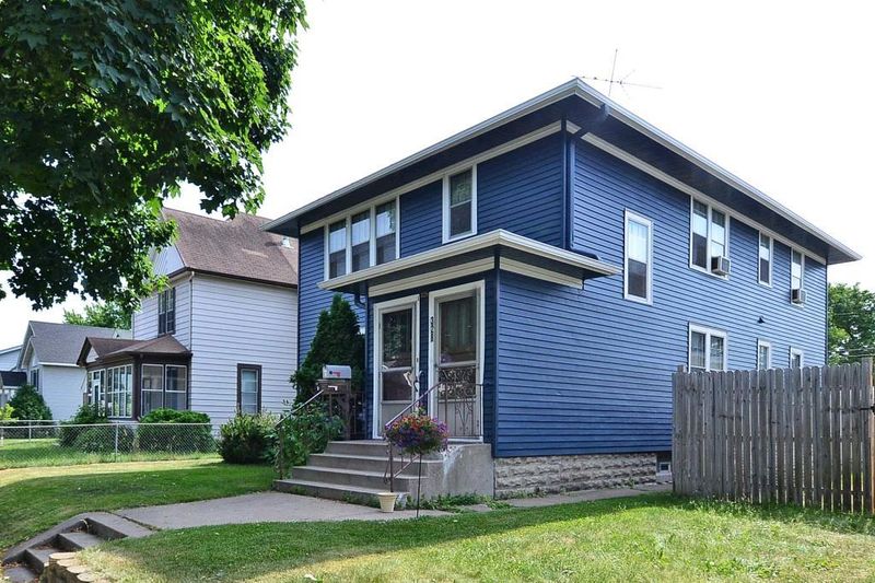 328 4th Ave S, South Saint Paul, MN 55075