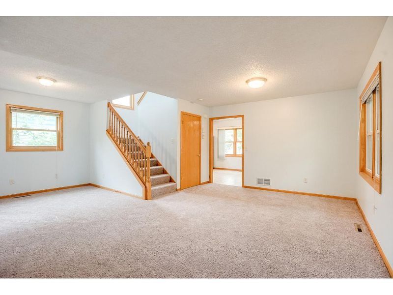 310 22nd Ave N, Minneapolis, MN 55411