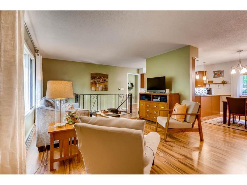 5674 Obrien Ave N, Oak Park Heights, MN 55082