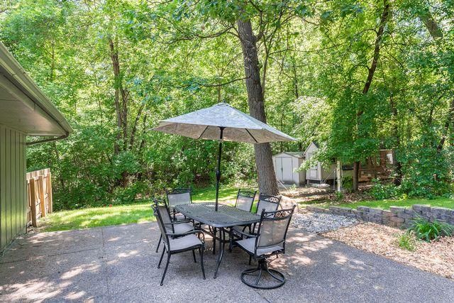 605 E 136th St, Burnsville, MN 55337