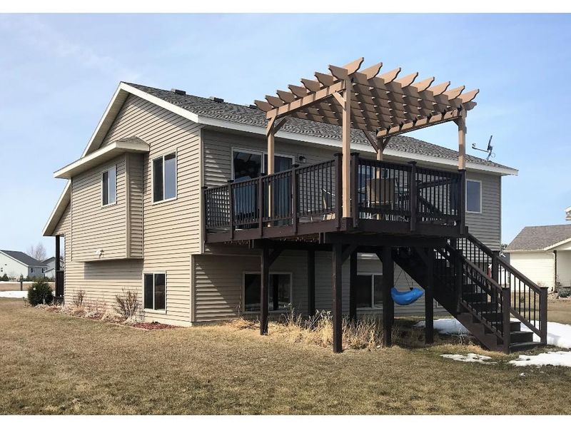 1210 6th Ave NW, Perham, MN 56573