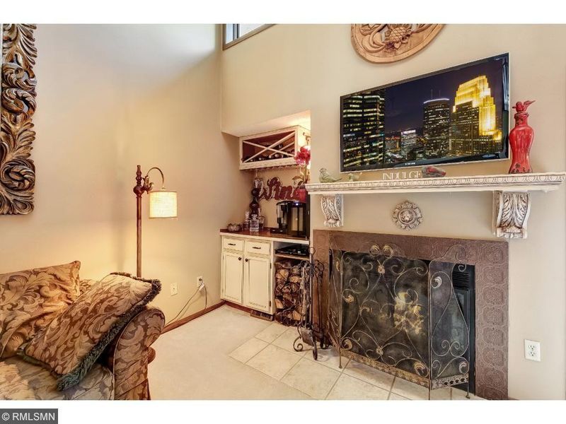 4188 S Meadowlark Rd, Eagan, MN 55122