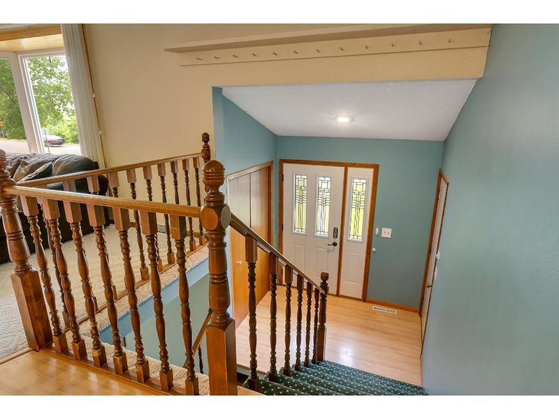 1035 5th St S, Sauk Rapids, MN 56379