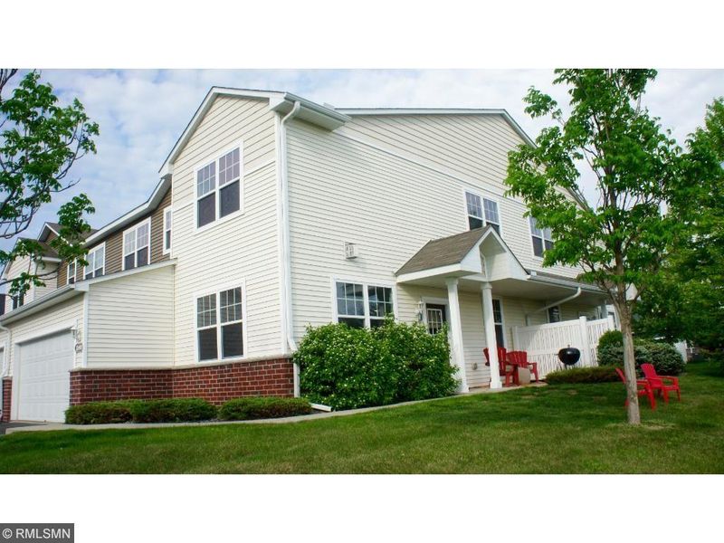 1589 Sumac Cir #D, Carver, MN 55315