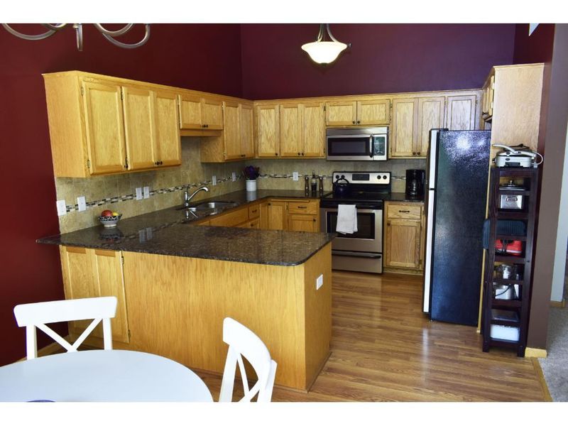 16099 Flagstaff Ave W, Rosemount, MN 55068