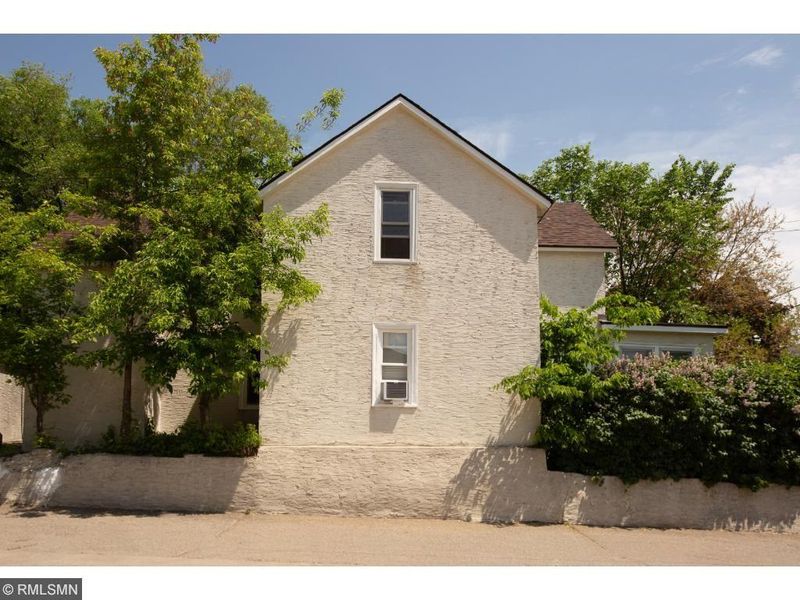 1113 Spring St NE, Minneapolis, MN 55413