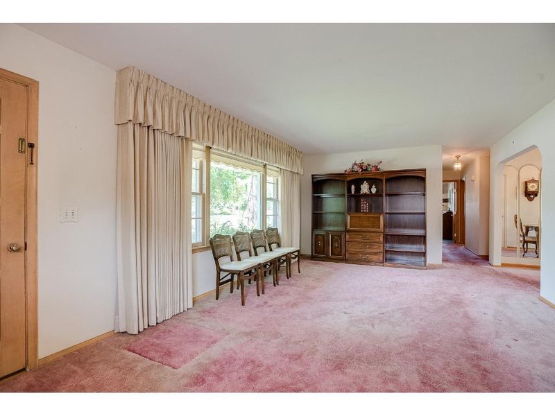 8517 S Greystone Ave, Cottage Grove, MN 55016