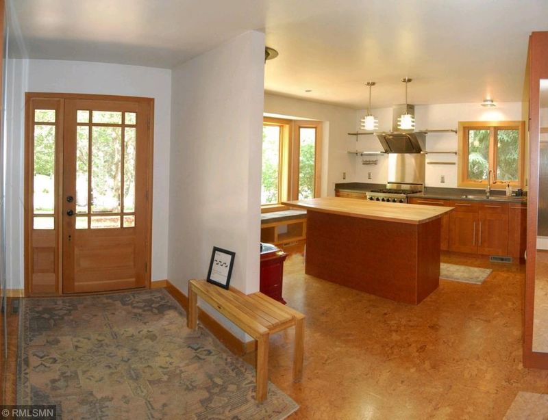 620 Birchwood Ave, White Bear Lake, MN 55110