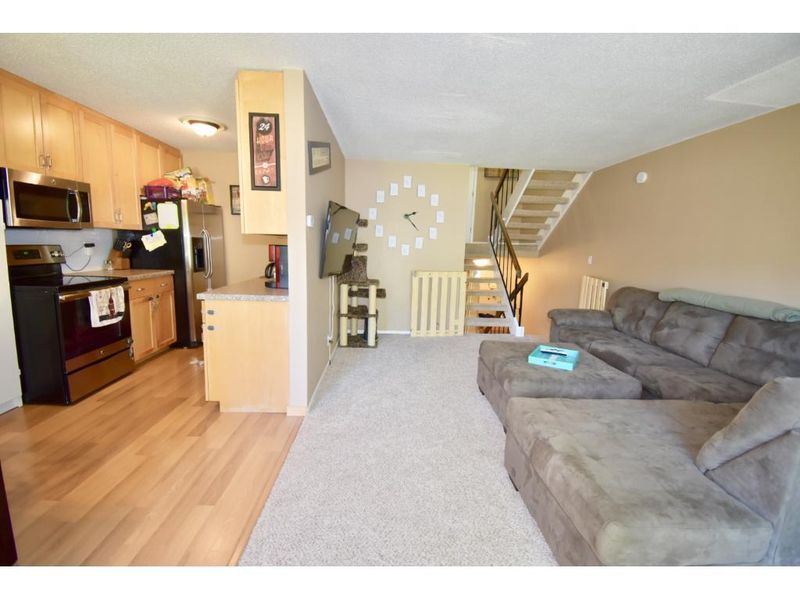 3322 River Bluff Dr #84, Eagan, MN 55121