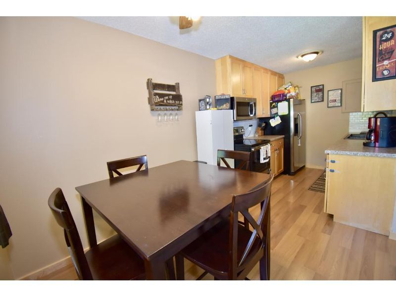 3322 River Bluff Dr #84, Eagan, MN 55121