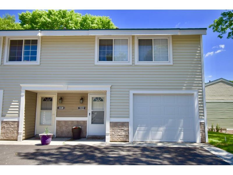 3322 River Bluff Dr #84, Eagan, MN 55121