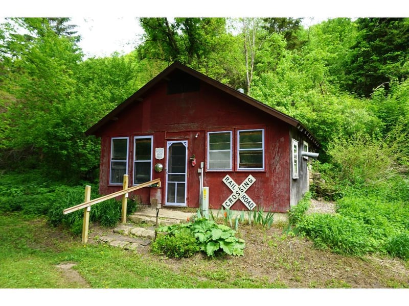 W9012 Pottery Ln, Arkansaw, WI 54721