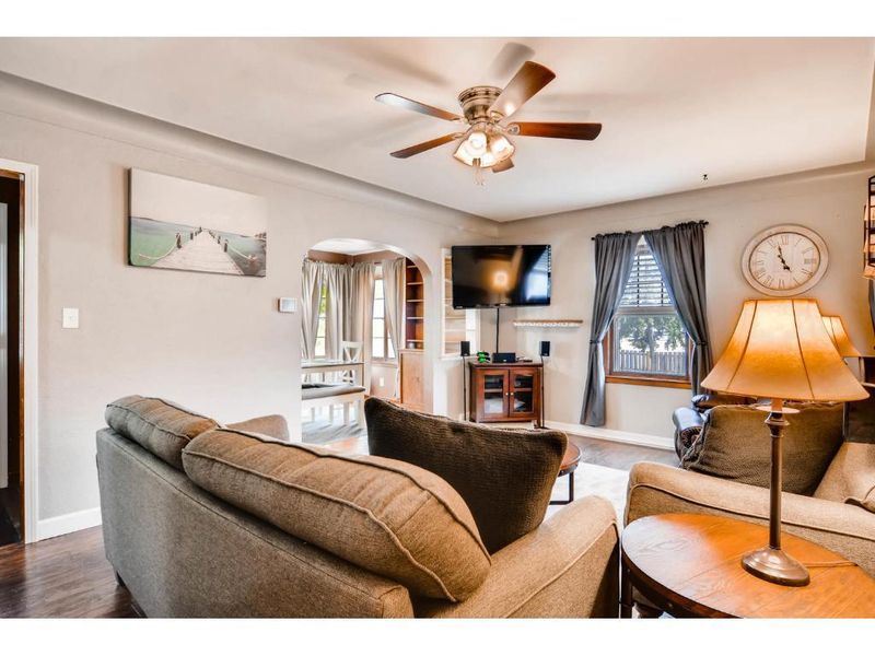 1113 Gorman Ave, West Saint Paul, MN 55118