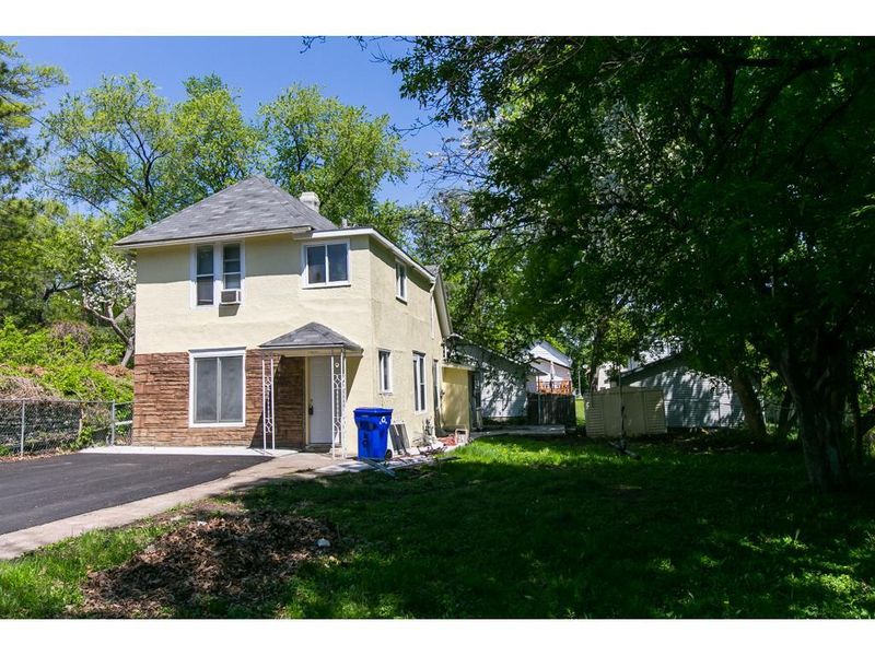 891 Wakefield Ave, Saint Paul, MN 55106