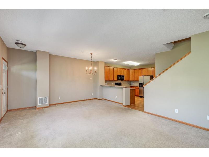 6807 Narcissus Ln N, Maple Grove, MN 55311