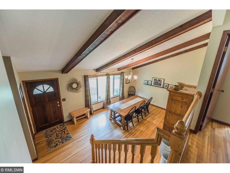 8723 32nd Cir N, New Hope, MN 55427