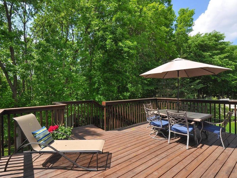 8937 Zanzibar Ln N, Maple Grove, MN 55311