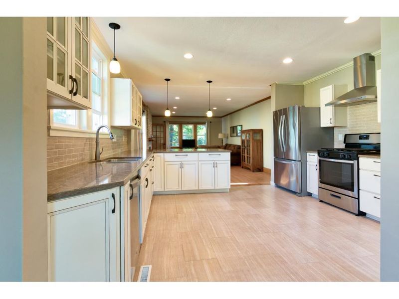 603 12th St S, Virginia, MN 55792