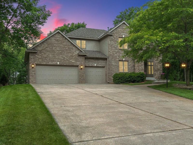 3900 114th Ln NE, Blaine, MN 55449