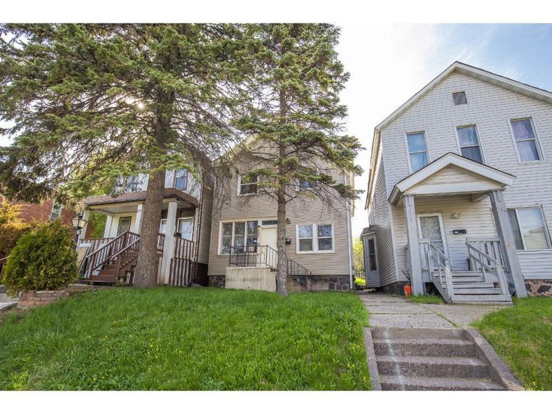 221 E 5th St, Duluth, MN 55805