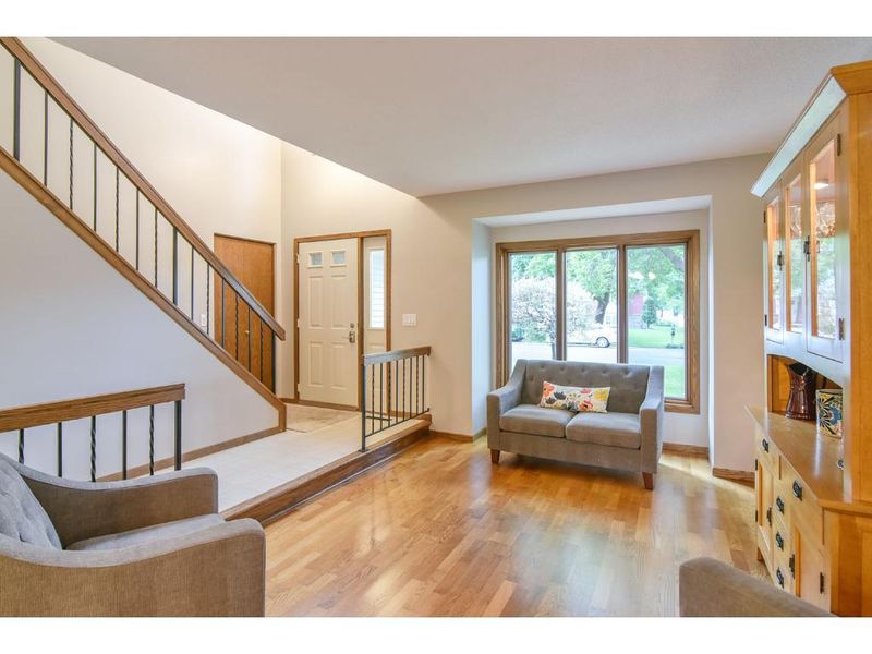 3665 Blue Jay Way, Eagan, MN 55123