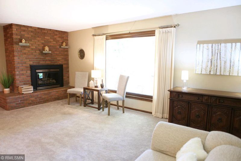 212 16th Ave S, South Saint Paul, MN 55075