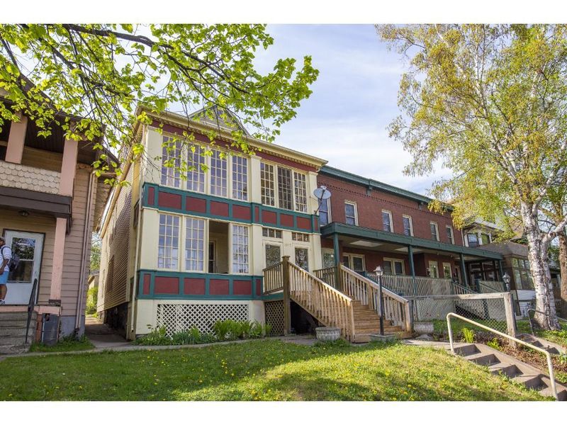 1017 E 5th St, Duluth, MN 55805