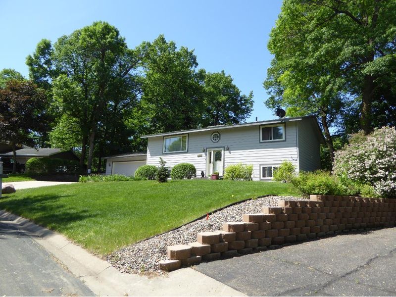 2611 Setter Cir, Mound, MN 55364
