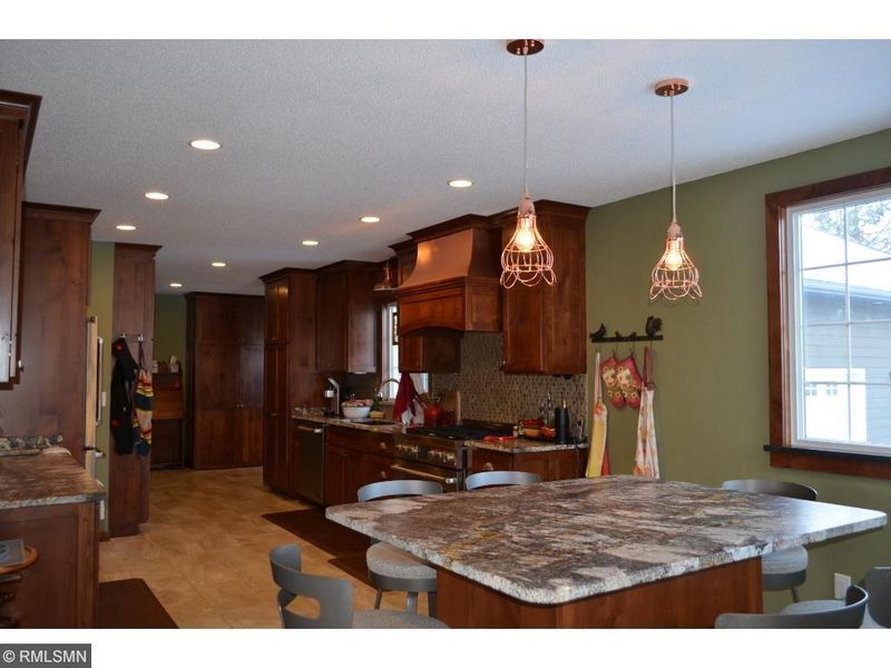 317 3rd Ave S, Motley, MN 56466