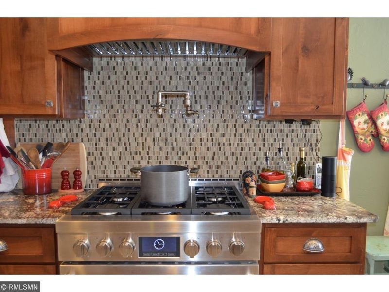 317 3rd Ave S, Motley, MN 56466