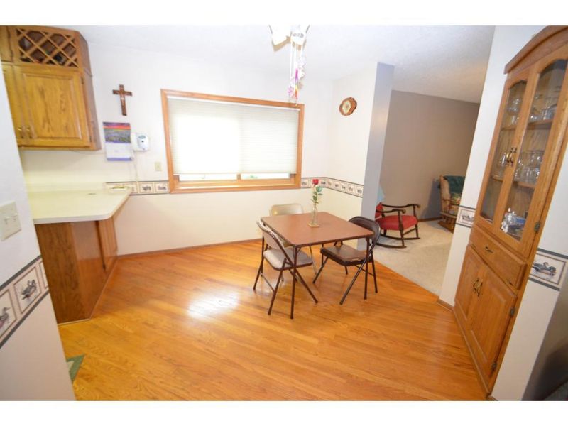 305 2nd St N, Sartell, MN 56377
