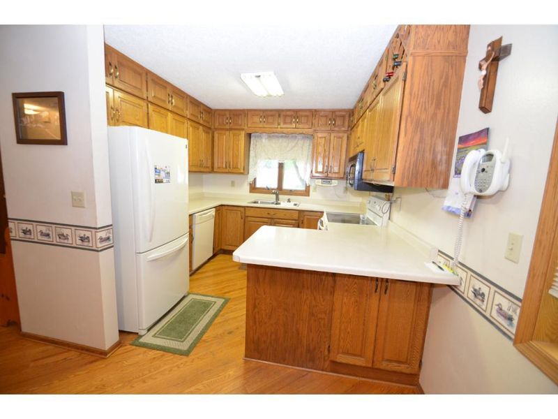305 2nd St N, Sartell, MN 56377