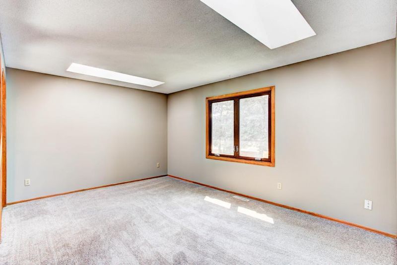 11401 Colorado Ave N, Champlin, MN 55316