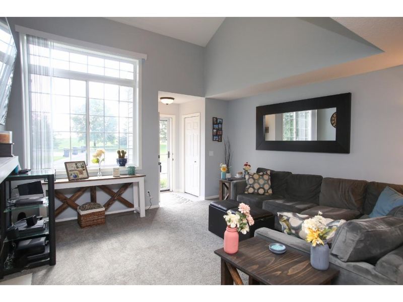 17411 Glacier Way #26, Lakeville, MN 55044