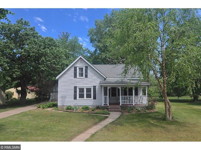 441 Benton St, Anoka, MN 55303