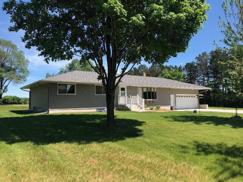736 College Ave S, Saint Joseph, MN 56374