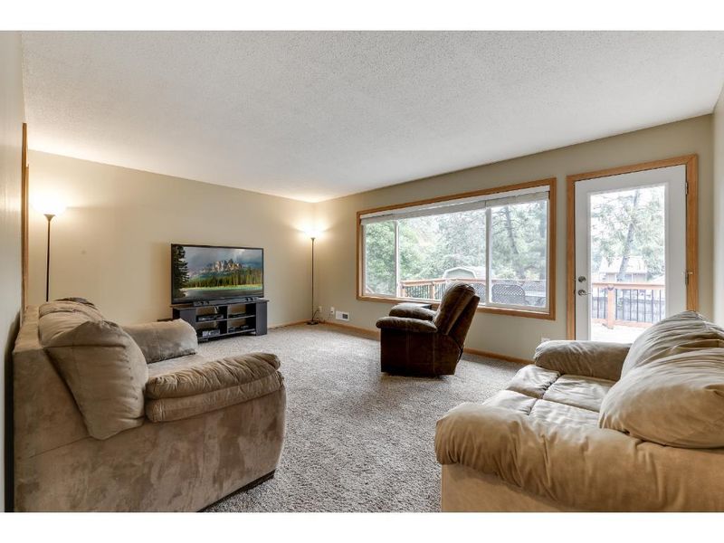 311 109th Ln NW, Coon Rapids, MN 55448